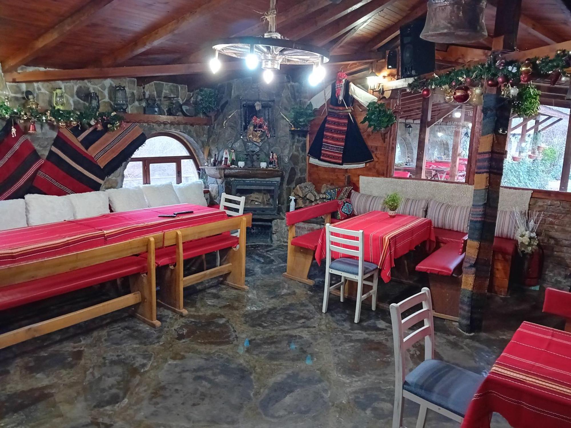 Къща За Гости "Там Край Реката " Slivek Bagian luar foto