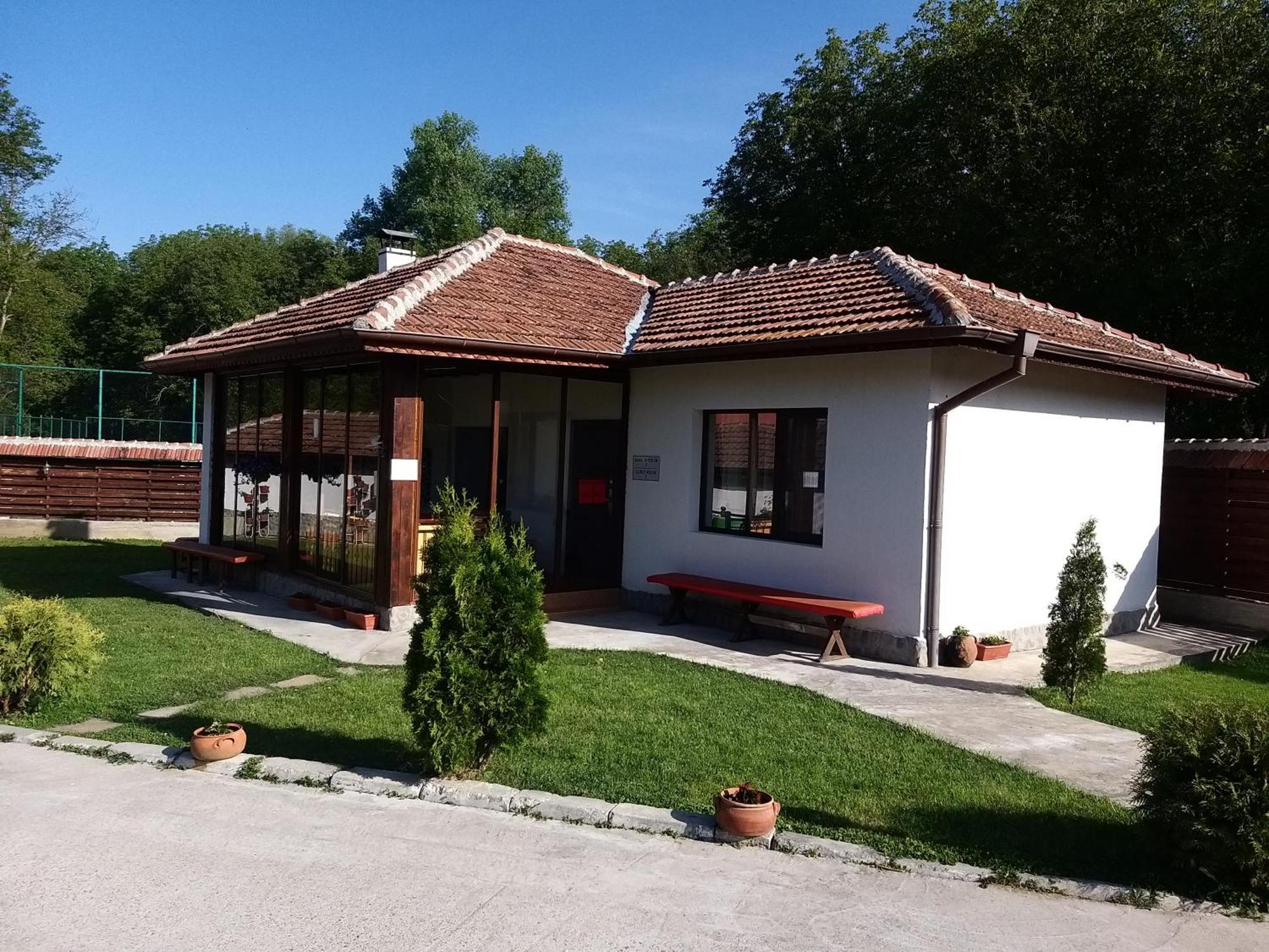 Къща За Гости "Там Край Реката " Slivek Bagian luar foto