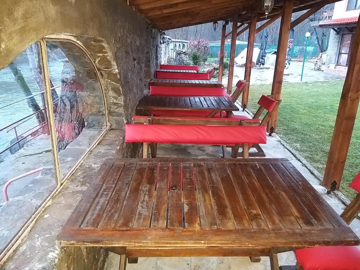 Къща За Гости "Там Край Реката " Slivek Bagian luar foto